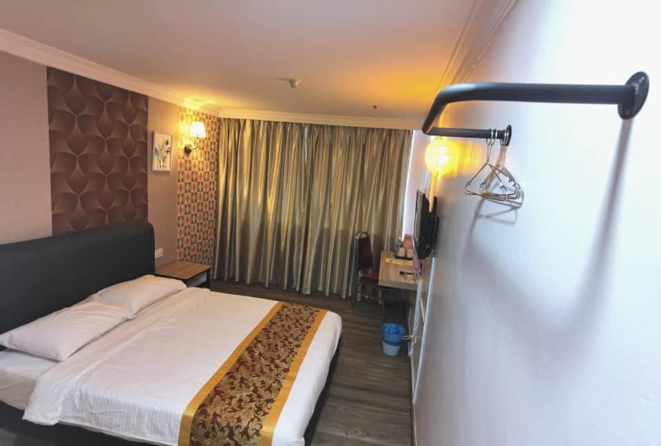 Hotel Ching Hua Segamat Exterior photo